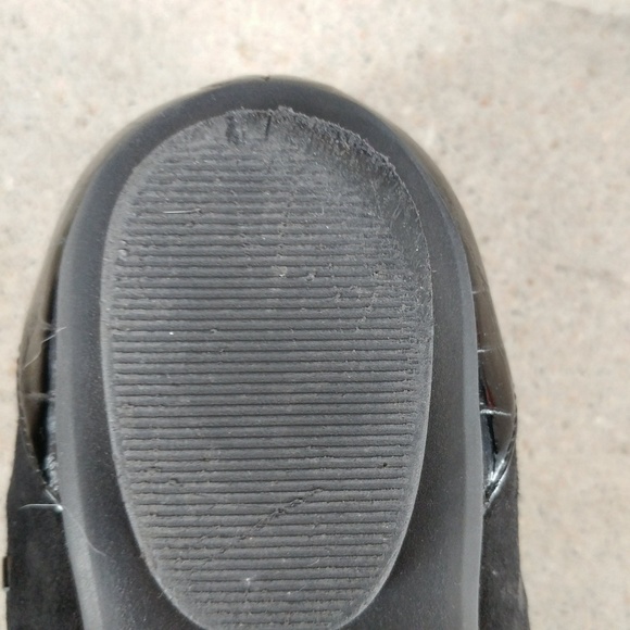 Vaneli Black Flats Patten Leather and Suede - Picture 7 of 8